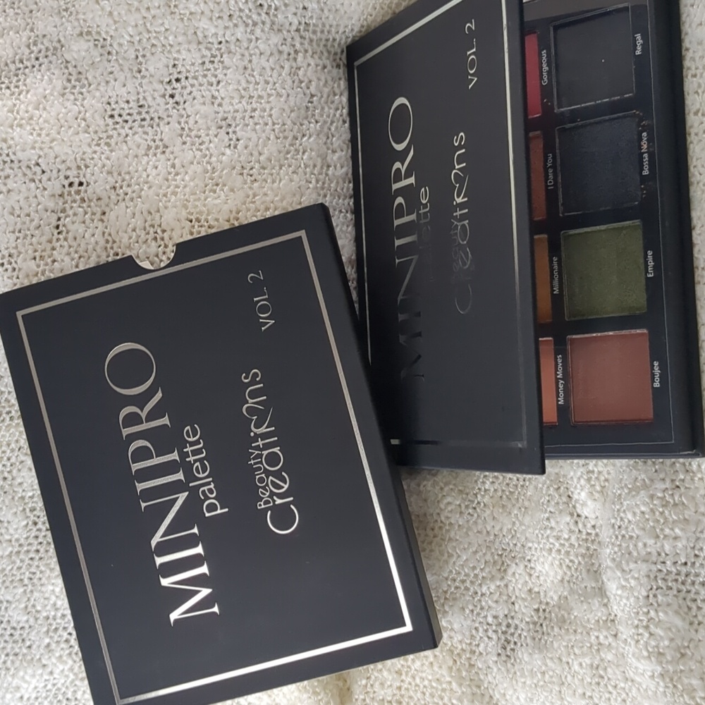 Beauty Creations MINIPRO Vol.2 twelve shade pallete, 26g/0.92oz - Picture 6 of 12